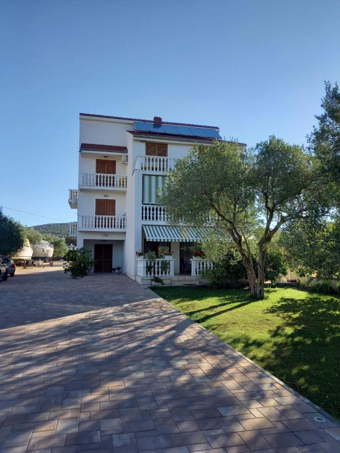 Apartments Emanuela Sukošan Kültér fotó